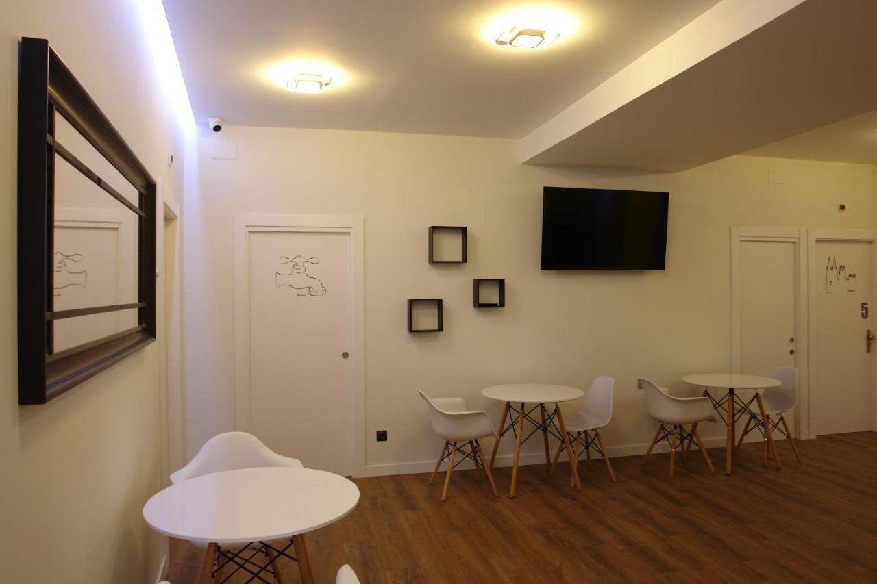 Hostel Trovadores Burgo 外观 照片
